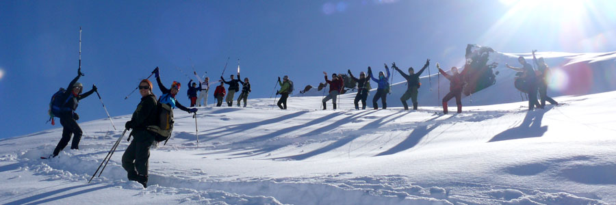 En este momento estás viendo Trekking con Raquetas de Nieve