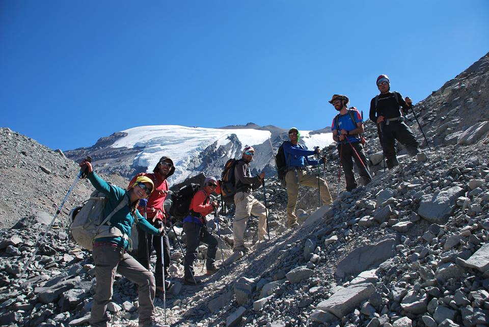 Lee más sobre el artículo Curso Básico de Montaña con Ascenso al Cerro El Plomo 5424 msnm. 20 al 25 de Febrero 2018